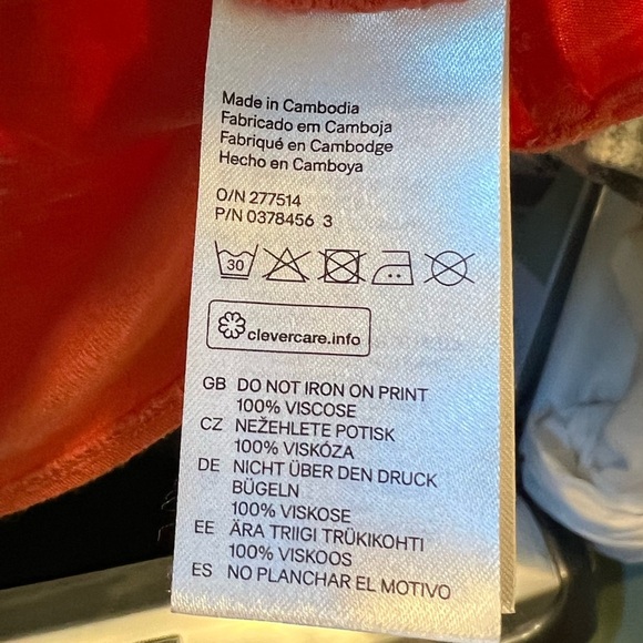 Divided by H&M Oversized Orange Crop Top - Size Medium - Picture 4 of 4